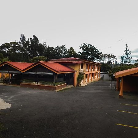 Hotel Amjeco San Isidro De El General Екстериор снимка